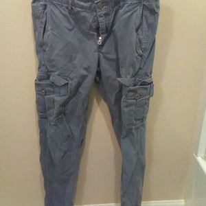 Guys gap 30/32 slim pants